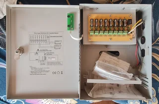 CCTV power supply box 12 Volt (with keys)