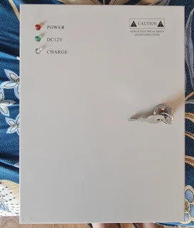 CCTV power supply box 12 Volt (with keys)