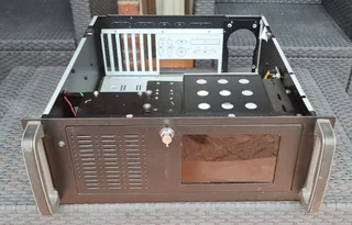 4U rack-mountable PC case