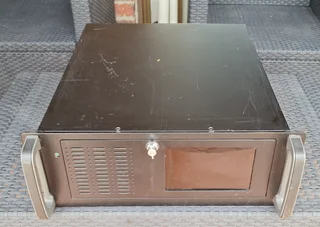 4U rack-mountable PC case