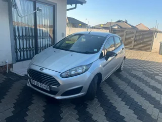 2014 Ford Fiesta Hatchback