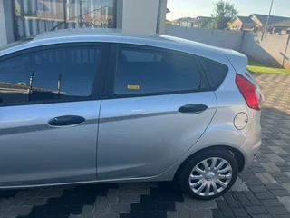 2014 Ford Fiesta Hatchback