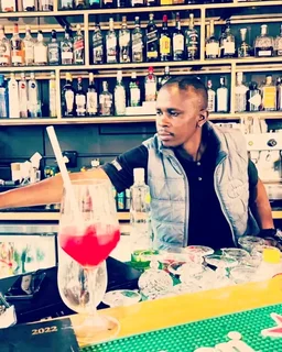 Barman / Barista available for hire