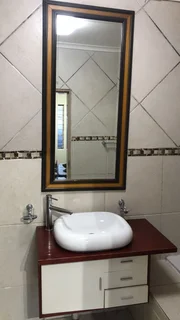 A CLEAN MASSIVE 2BED AND 2BATH IS AVAILABLE TO RENT IN LE GREG AVENUE BRAMLEY NORTH