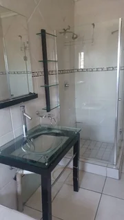 A CLEAN MASSIVE 2BED AND 2BATH IS AVAILABLE TO RENT IN LE GREG AVENUE BRAMLEY NORTH