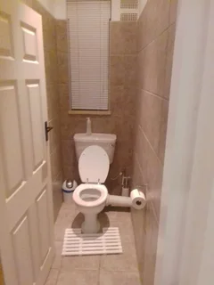 A MASSIVE 2 BED ROOM IN A WELL SECURED COMPLEX IS AVAILABLE TO RENT IN SAVOY CLOSE TO SHOPS