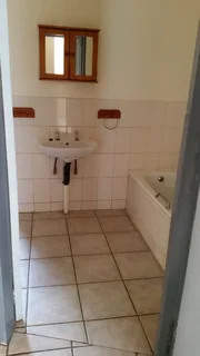 A Massive 3bed Room House With 2bath Is Available To Rent In Bramley Park Homestead