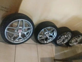 Tyres with rims. Size: 205/40R17