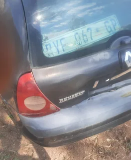 RENAULT CLIO BODY AND PARTS