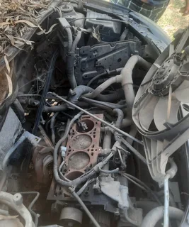 RENAULT CLIO BODY AND PARTS