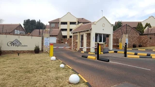 2 Bedrooms to rent in Olympus A H