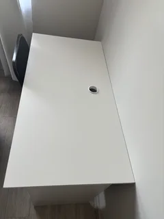 White wood office table