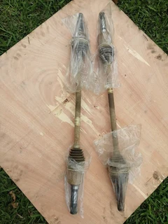 2014 Ford Kuga 2.0 Tdci AWD Rear Drive Shafts Cv&#39;s Each