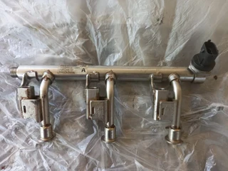 Ford Focus/Fiesta/Ecosport 1.0 Fuel Rail