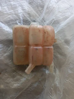 Ford Focus 1.0 Radiator Water Bottle