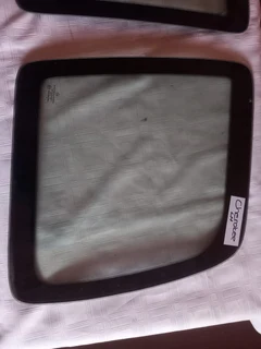 Jeep Cherokee KJ Rear Fixed Windows Each