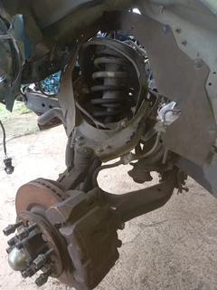 Chevrolet Trailblazer 2.8 Ltx 4x4 LH Complete Wheel Hub with Lower Control Arm