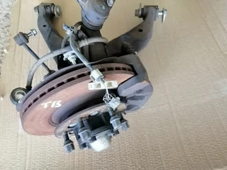 Chevrolet Trailblazer 2.8 Ltx 4x4 LH Complete Wheel Hub with Lower Control Arm