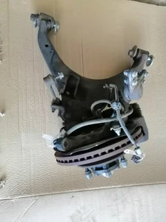 Chevrolet Trailblazer 2.8 Ltx 4x4 LH Complete Wheel Hub with Lower Control Arm