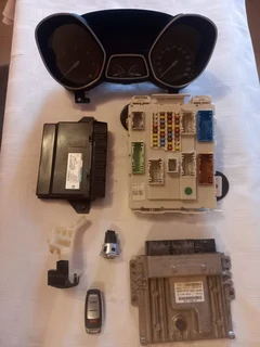 2014 Ford Kuga 2.0 TDCi AWD Titanium Complete Lock Set