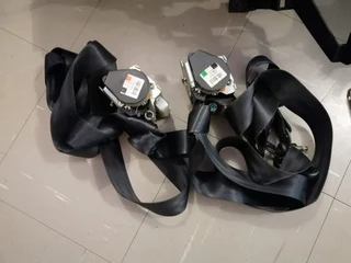 Ford Kuga Original Dash , Airbags , Airbag Module and Safety Belts : Original Units: Price as per Ad