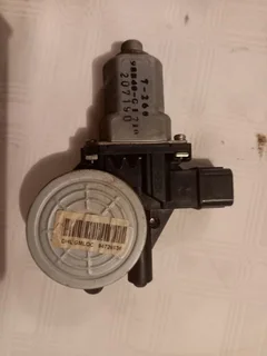 Chevrolet Trailblazer RH Rear Electrical Door Window Winder Motor