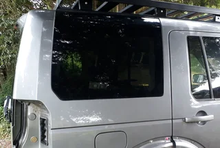 Discovery 3 / 4 Rear Curved Window Each