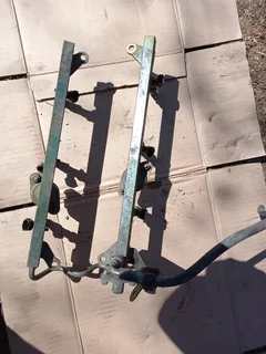 Nissan Pathfinder / Navara VQ40 Fuel Rail with Injectors