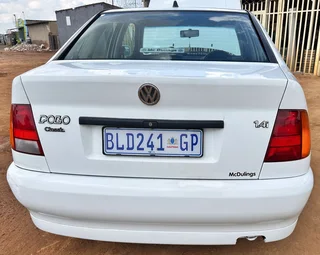 VW Polo Classic 1.4 2000 model, R49,999/-