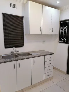 Cosy 1 bedroom house to rent in Stanmore, Phoenix available immediately