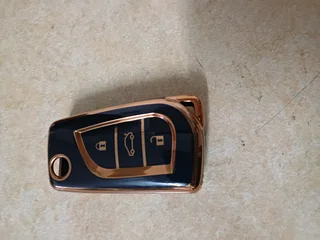 Vehicle blank key and key covers