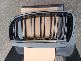 Bmw e90 grilles