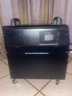 RCT Megapower T-1000s Inverter Trolley