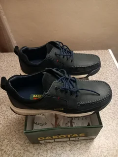 Brand New Original Men&#39;s Dakotas Moccasins Genuine Leather Size 11 One Only