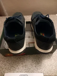 Brand New Original Men&#39;s Dakotas Moccasins Genuine Leather Size 11 One Only