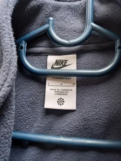 Original Men&#39;s Nike Air Bodywarmer Size Large Like Brand New.1400 New