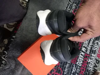 Original Boys Nike Revolution Sneakers Size 5 Like Brand New One Only