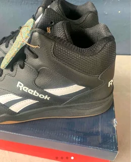 Brand New Original Men&#39;s Reebok Hightop Sneakers Size 11 One Only