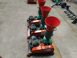 Pellet making machine