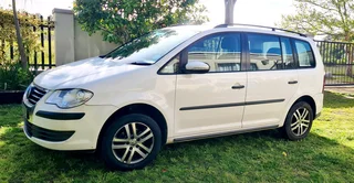 VW Touran 1.9 TDI 2010 (5-seater)