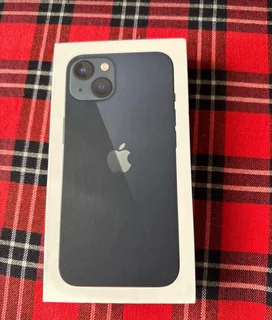 iPhone 13 Midnight 128 GB