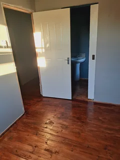 Newly built 3 bedrooms townhouse for rent in Cleland &#64;R7,000 incl. water