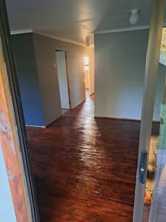 Newly built 3 bedrooms townhouse for rent in Cleland @R7,000 incl. water