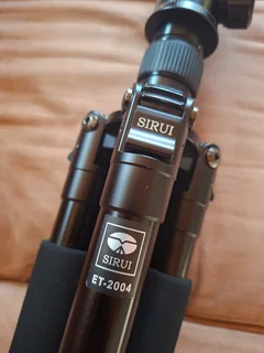 Siriu ET-2004 Tripod with E-20 Ballhead.