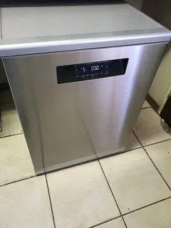 Silver metallic Defy 15 place dishwasher