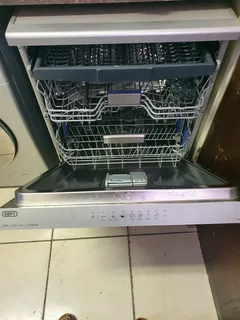 Silver metallic Defy 15 place dishwasher