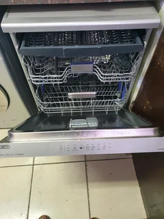 Silver metallic Defy 15 place dishwasher
