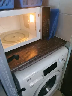 36litres Silver Bennett Read mirror finish microwave