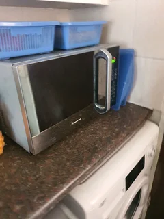 36litres Silver Bennett Read mirror finish microwave