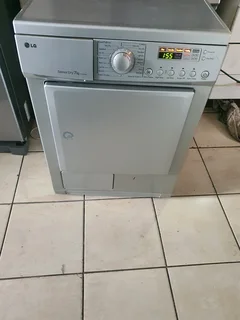 7,5kgs Silver LG condensor tumble dryer